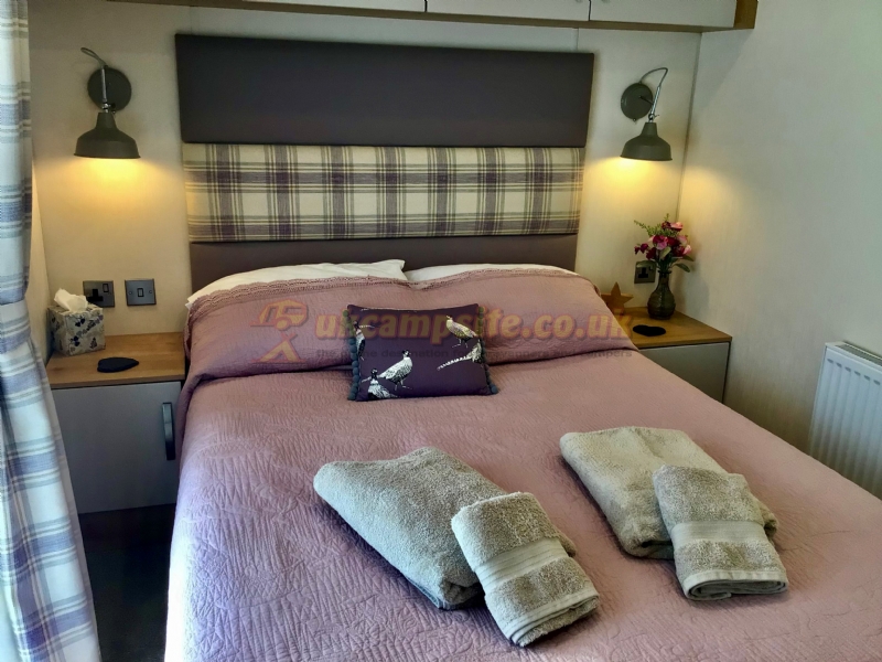 Hutton Le Hole Caravan Park