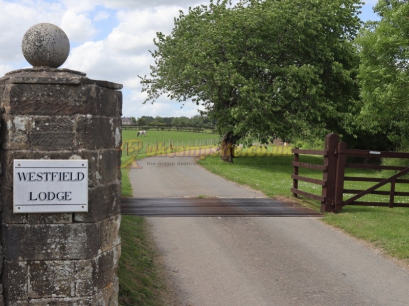 Hutton Le Hole Caravan Park