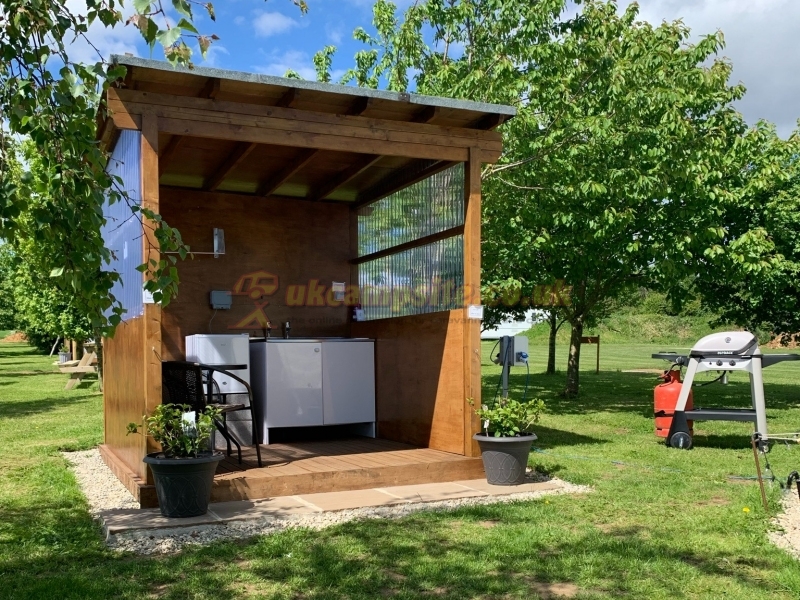 Hutton Le Hole Caravan Park