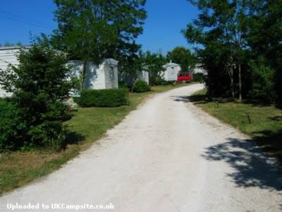 Twin Lakes Caravan Park