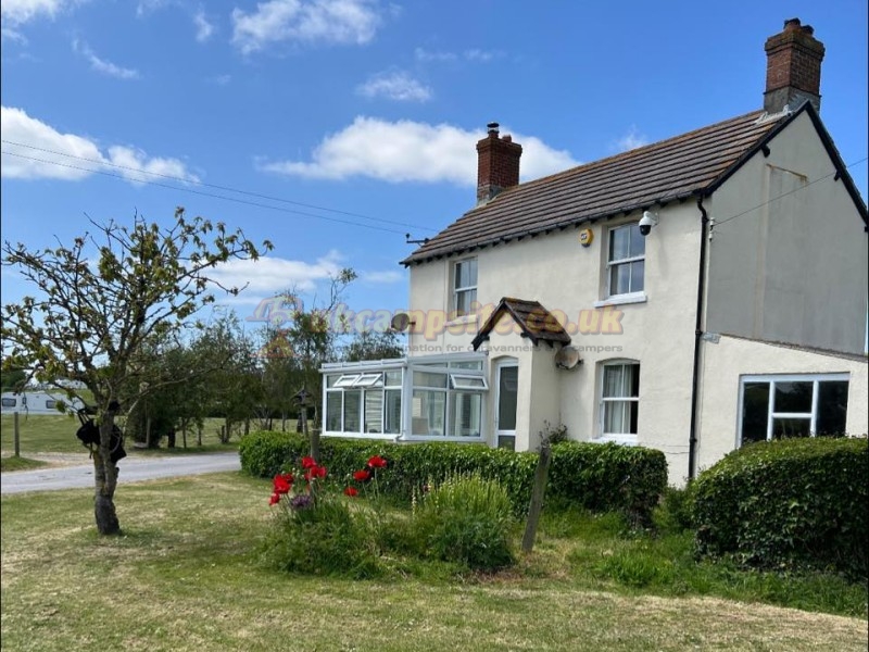 South Buckland Farm Caravan Site