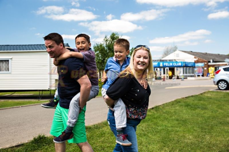 Felixstowe Beach Holiday Park (PHolsUK)