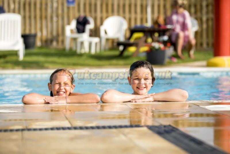 Alberta Holiday Park (PHolsUK)