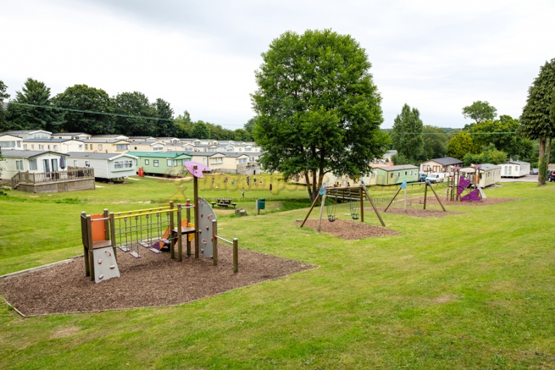 Coghurst Hall Holiday Park (PHolsUK)