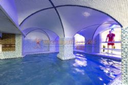 Coghurst Hall Holiday Park (PHolsUK)