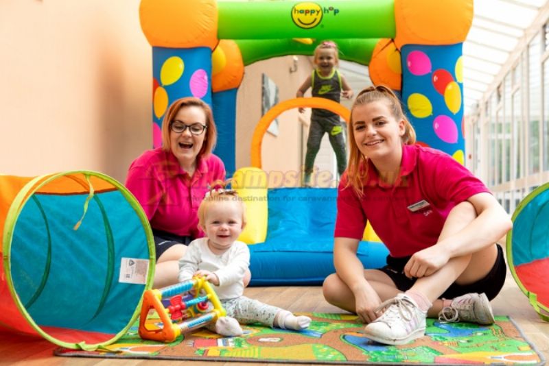 Broadland Sands Holiday Park (pholsuk)