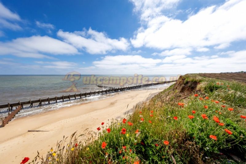 Broadland Sands Holiday Park (pholsuk)