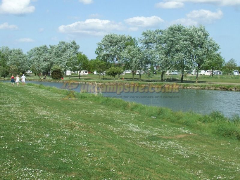 Riverside Village Holiday Park