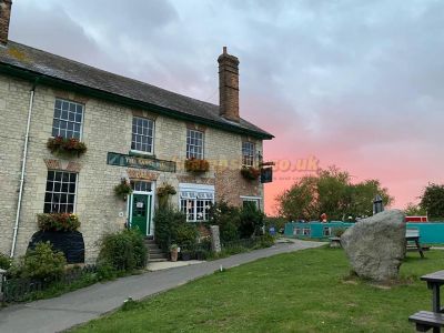 The Barge Inn And Campsite