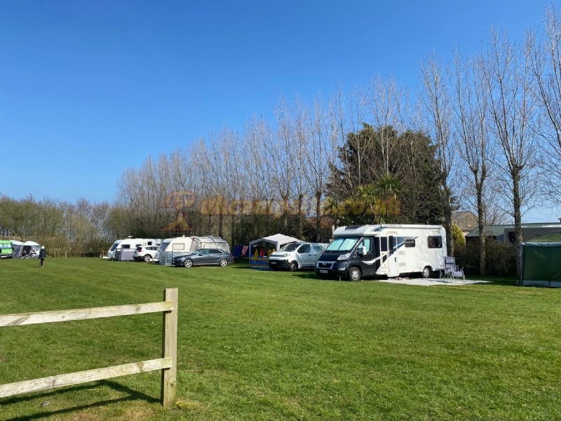 Walnut Farm Touring Park And Holiday Lets