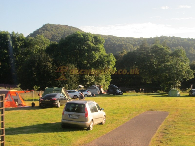 Riverside Chalet And Campsite