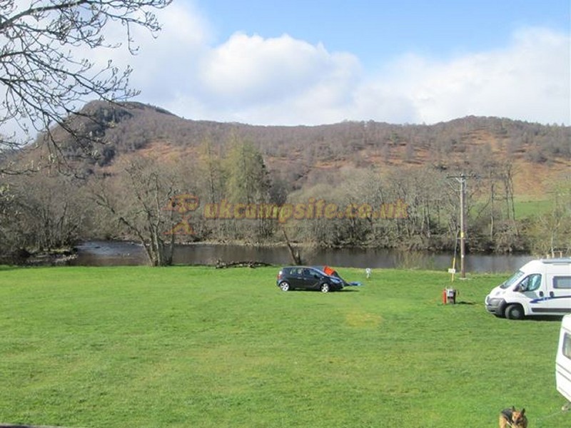 Riverside Chalet And Campsite