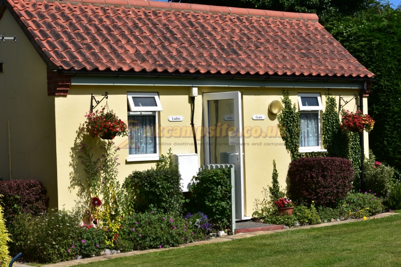 Poppyland Touring Park And Puddleduck Holiday Cottage