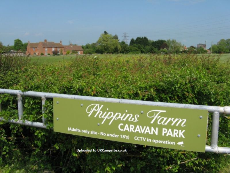 Phippins Farm Caravan Park ( Adults Only ) And Cottage