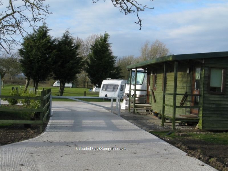 Phippins Farm Caravan Park ( Adults Only ) And Cottage