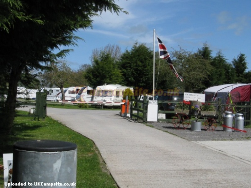 Phippins Farm Caravan Park ( Adults Only ) And Cottage