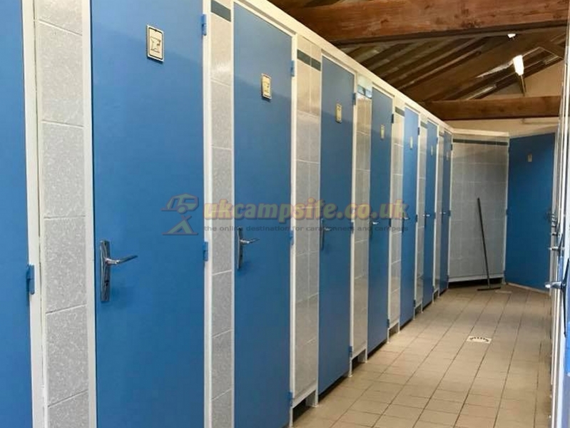 Camping Champ De La Chapelle