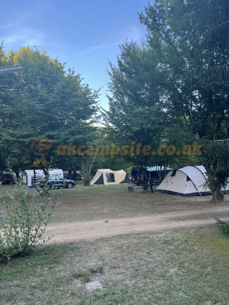 Camping Champ De La Chapelle