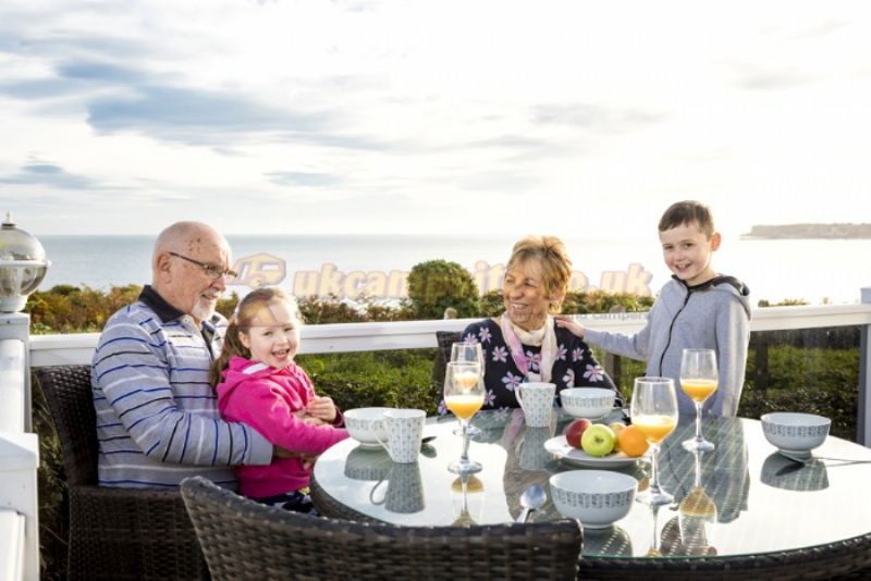 Waterside Holiday Park (PHolsUK)