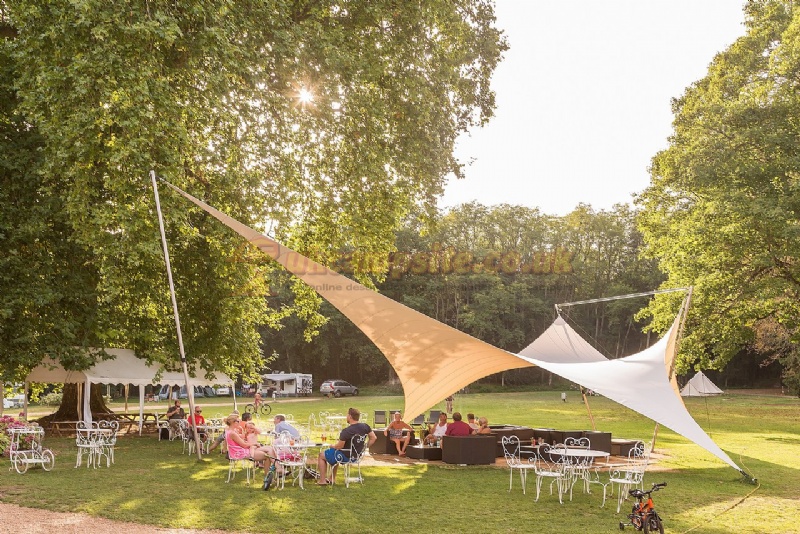 Castel Camping Le Chateau De Chanteloup