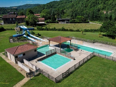 Camping Le Port De Lacombe