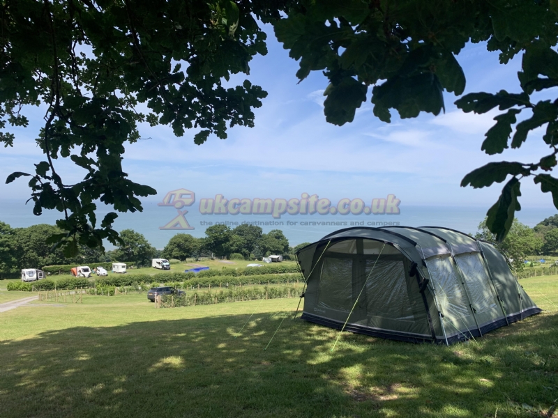 Trwyn Yr Wylfa Farm Campsite