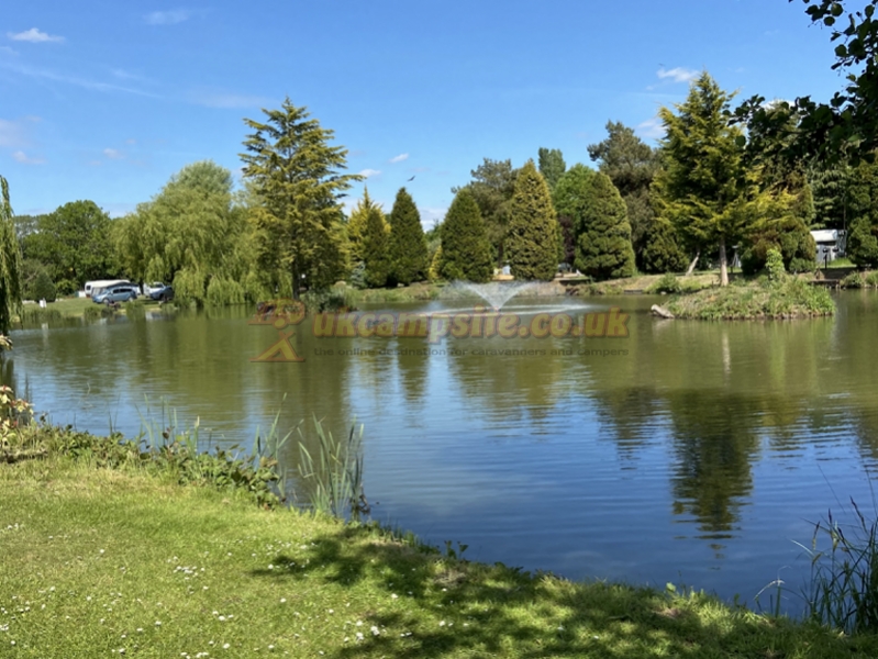 Lakeside Caravan Park And Fisheries