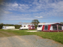 Noteworthy Farm Caravan And Campsite