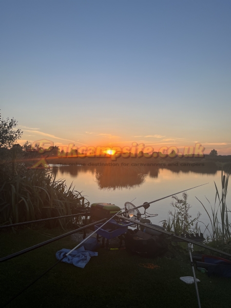 New Farm Caravan Site And Fishery