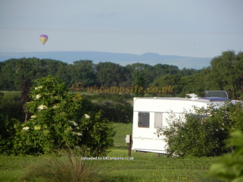 New Farm Caravan Site And Fishery