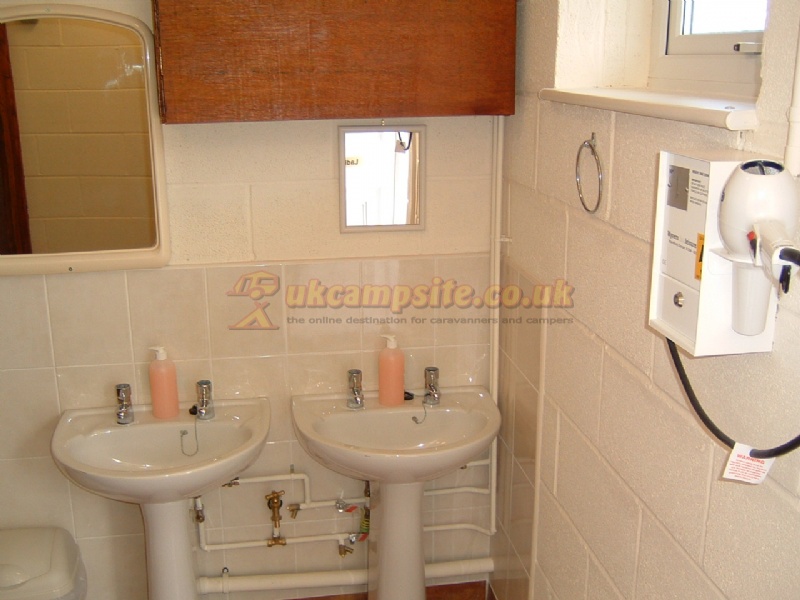 Little Orchard Caravan Park