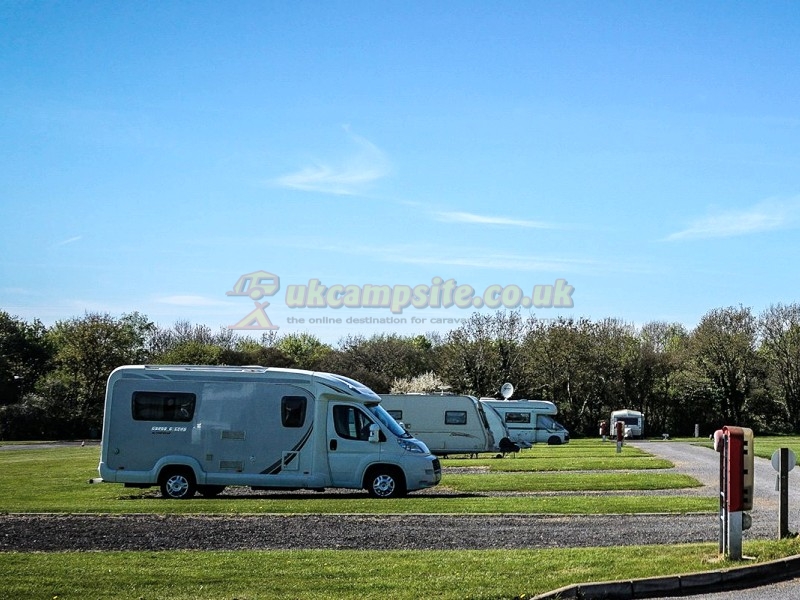 Sunnydale Farm Touring Park Ltd