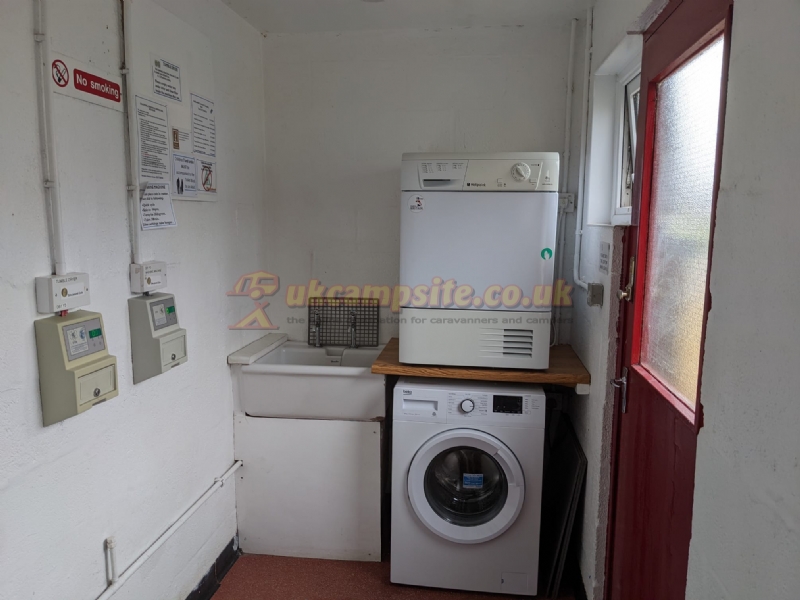 Gallowhill Camping And Caravan Park