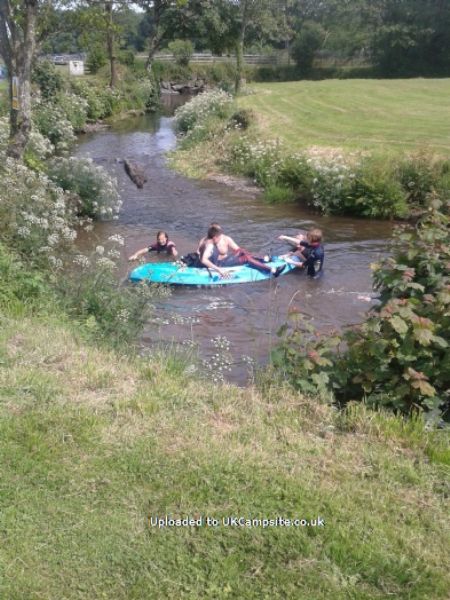 Riverside Caravan And Camping Park