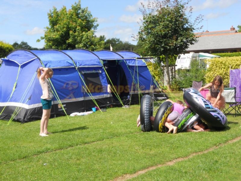 Riverside Caravan And Camping Park