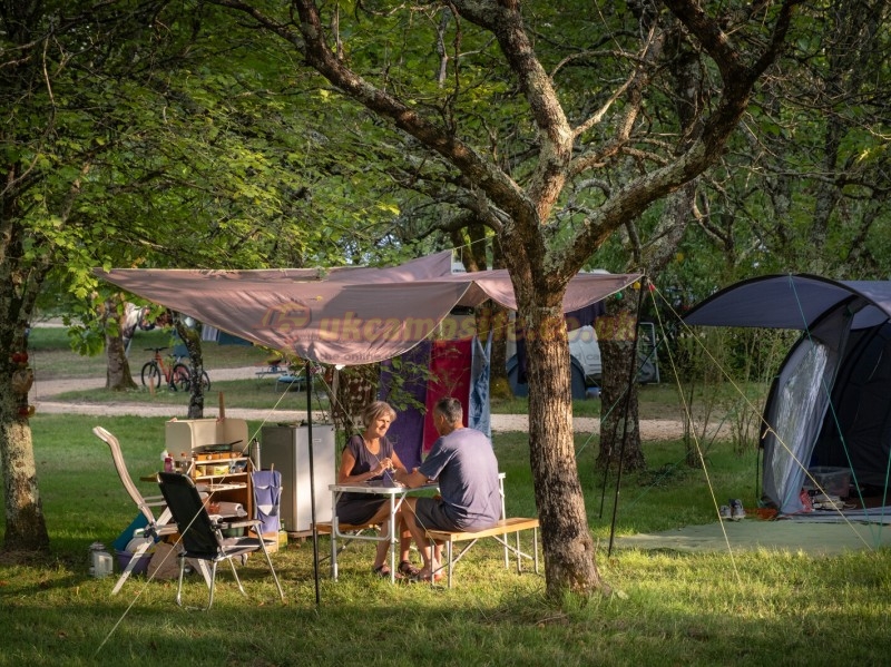 Camping Huttopia Pays Des Bastides