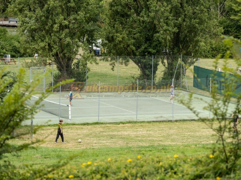 Camping Huttopia Pays Des Bastides