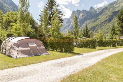 Camping Le Chateau De Rochetaillee