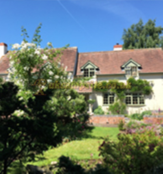 Marlbrook Farm Equestrian Centre