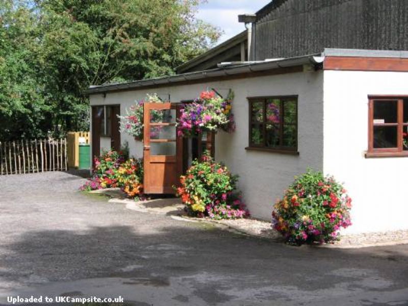 Pikes Oak Farm Fishing Lake And Caravan Site