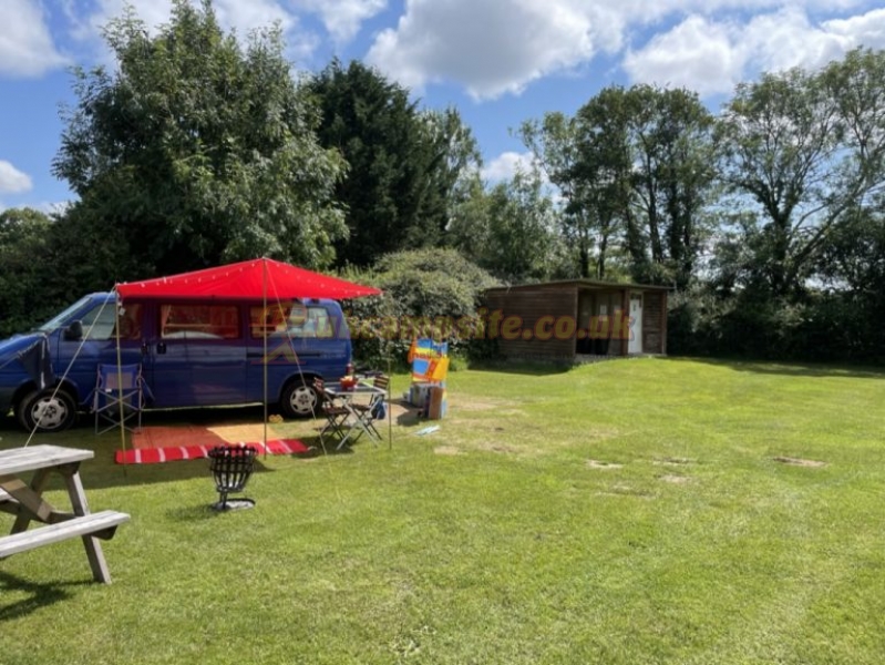 Riverside Lakes Camping And Glamping