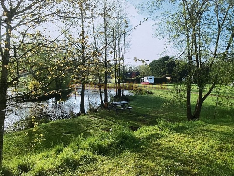 Riverside Lakes Camping And Glamping