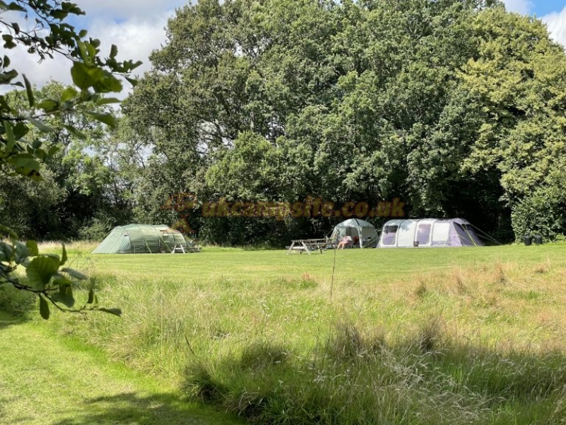 Riverside Lakes Camping And Glamping