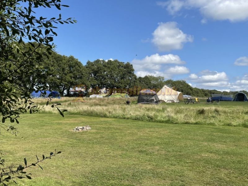 Riverside Lakes Camping And Glamping