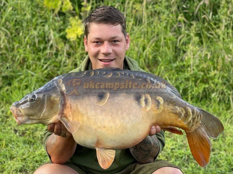 Dog Lane Fishery