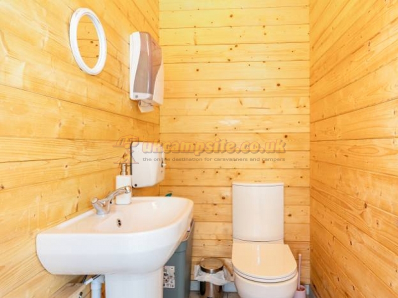 Parkgate Farm Holidays And Camping