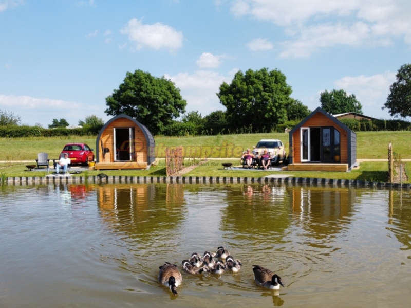 Fields End Water Caravan Park And Fishery