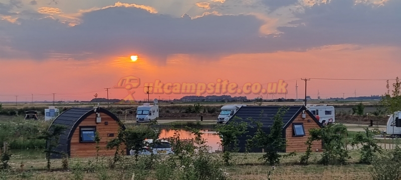 Fields End Water Caravan Park And Fishery