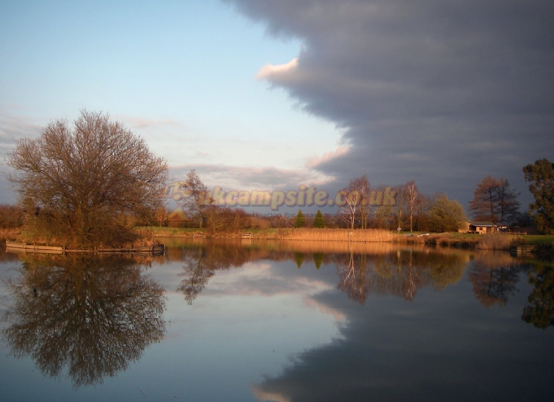 Fields End Water Caravan Park And Fishery