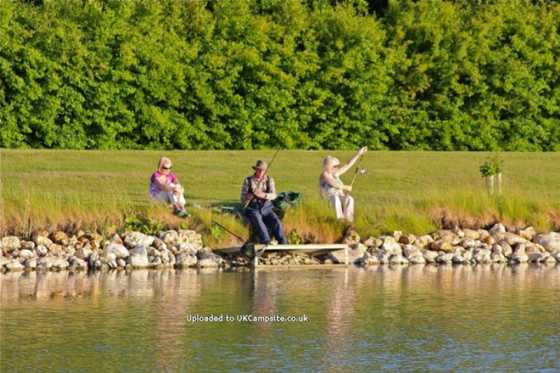 Fields End Water Caravan Park And Fishery